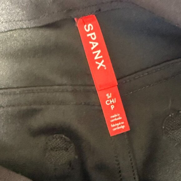 Spanx Womens Leather Like Slim Straight Pant Crop Size Small Petite Black NWT - Picture 7 of 15